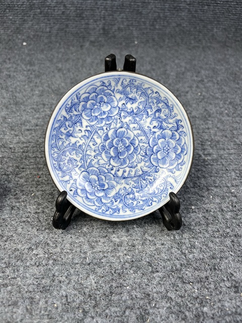 古玩陶瓷青花淡描纏枝花卉紋小盤拍賣,當前價格788元