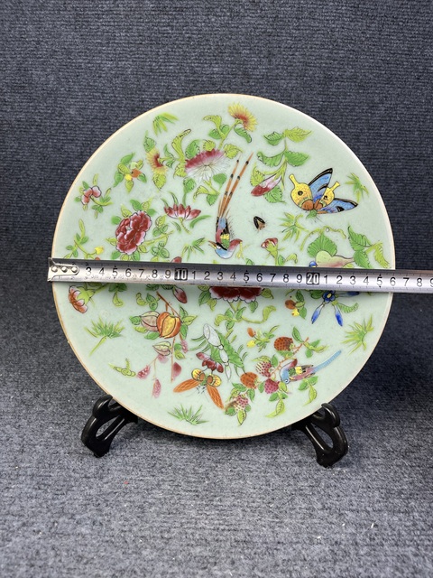 古玩陶瓷豆青加彩花鳥紋大盤真品鑒賞圖