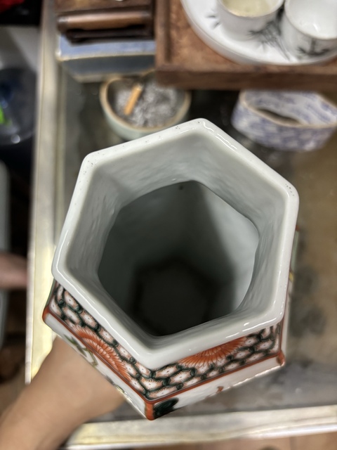 古玩陶瓷三娘教子圖五彩瓶真品鑒賞圖