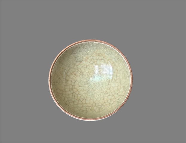 古玩陶瓷龍泉窯直口盞拍賣(mài),當(dāng)前價(jià)格5300元