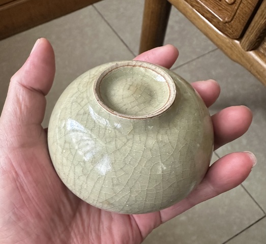 古玩陶瓷龍泉窯直口盞拍賣(mài),當(dāng)前價(jià)格5300元