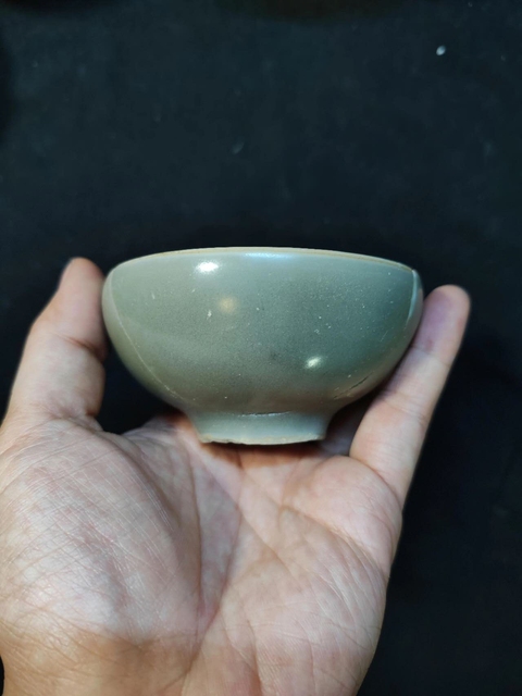 古玩陶瓷龍泉青瓷泡泡盞真品鑒賞圖