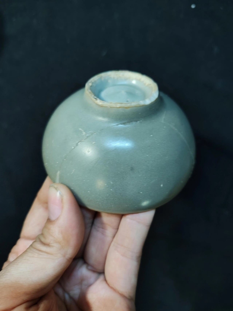 古玩陶瓷龍泉青瓷泡泡盞真品鑒賞圖