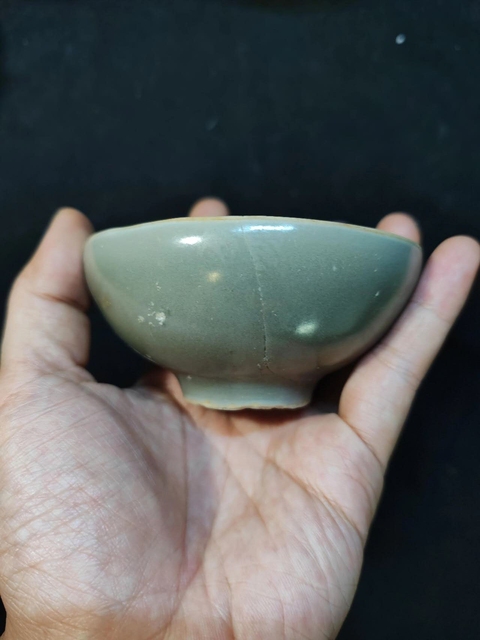 古玩陶瓷龍泉青瓷泡泡盞真品鑒賞圖
