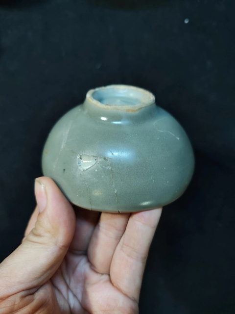 古玩陶瓷龍泉青瓷泡泡盞真品鑒賞圖