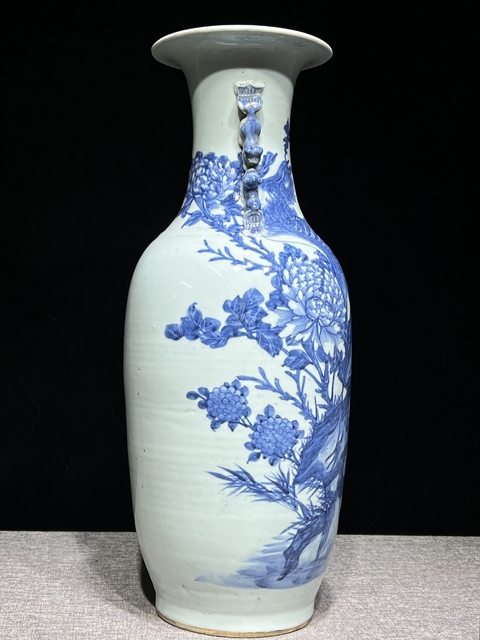 古玩陶瓷豆青釉青花鳳穿牡丹圖撇口瓶真品鑒賞圖