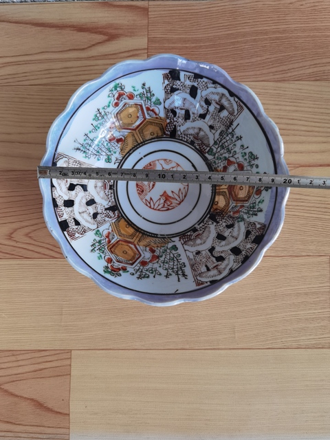 古玩陶瓷五彩花口碗真品鑒賞圖