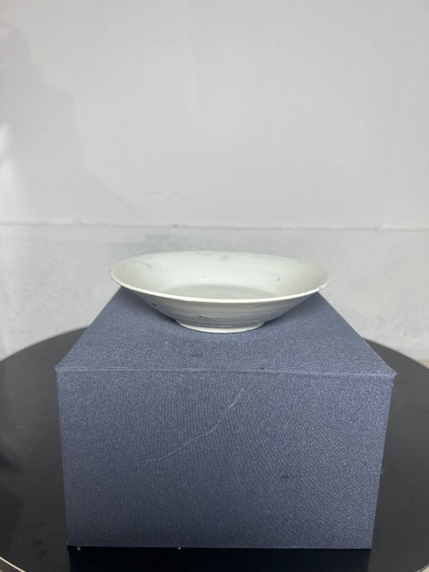 古玩陶瓷定窯白瓷葵口洗真品鑒賞圖