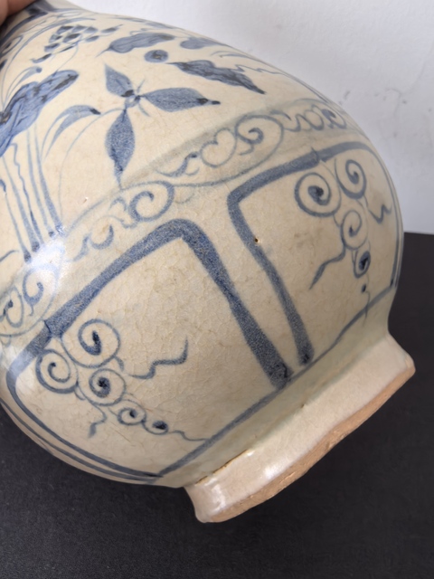 古玩陶瓷元青花荷蓮紋玉壺春瓶拍賣，當(dāng)前價(jià)格99999元