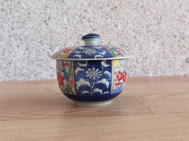 古玩陶瓷青花加彩蓋杯拍賣，當前價格180元
