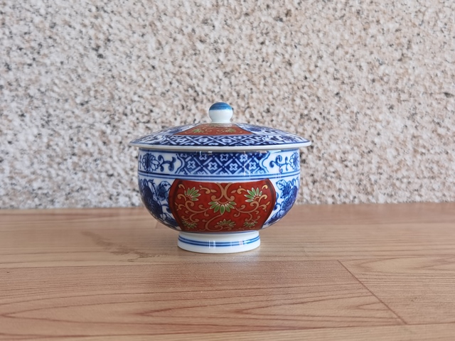 古玩陶瓷青花描金蓋杯拍賣，當前價格168元