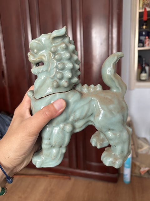 古玩陶瓷青釉獅子真品鑒賞圖