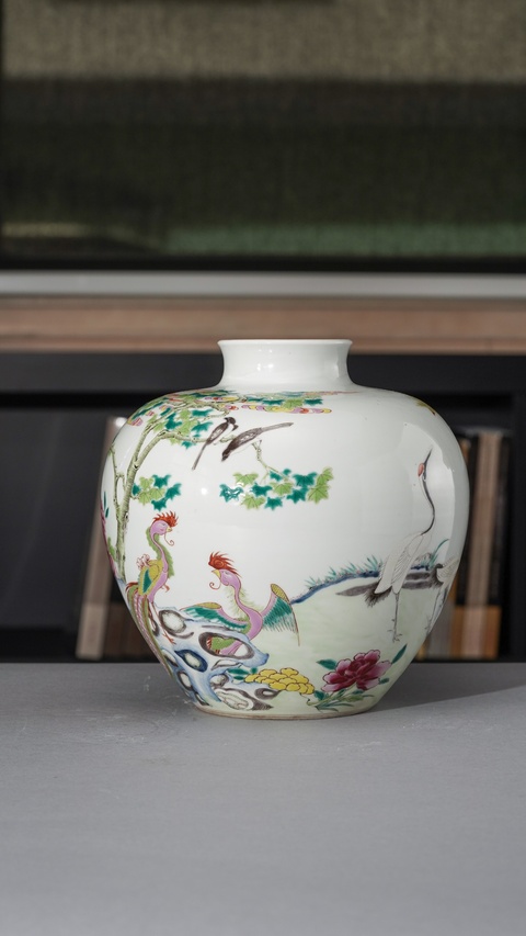 古玩陶瓷粉彩五倫圖石榴尊真品鑒賞圖