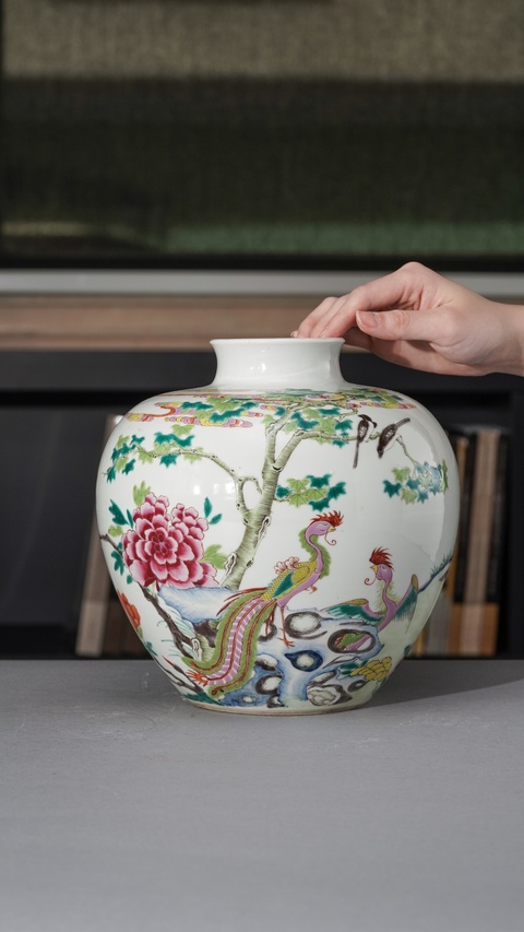古玩陶瓷粉彩五倫圖石榴尊真品鑒賞圖