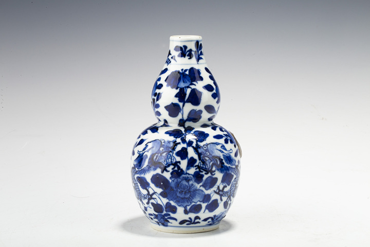 古玩陶瓷清晚·青花龍穿花紋葫蘆瓶真品鑒賞圖