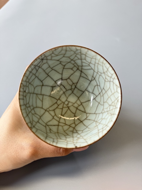 古玩陶瓷仿官釉高足杯真品鑒賞圖