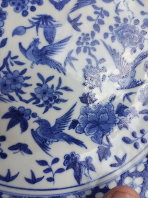 古玩陶瓷花鳥紋青花盤真品鑒賞圖