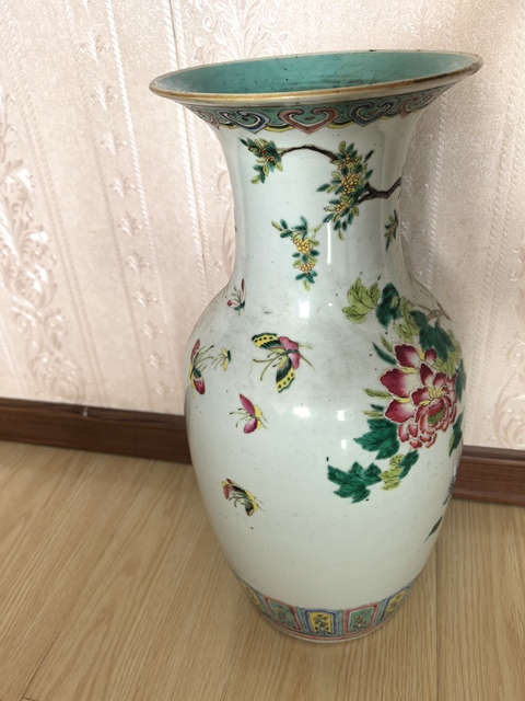 古玩陶瓷花鳥紋粉彩瓶真品鑒賞圖