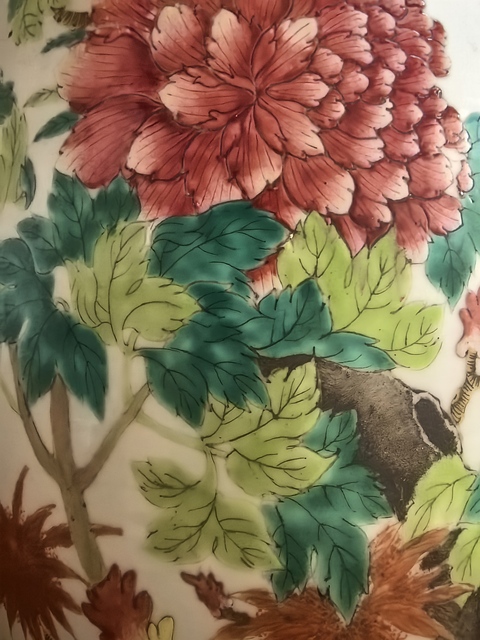 古玩陶瓷花鳥紋粉彩瓶真品鑒賞圖