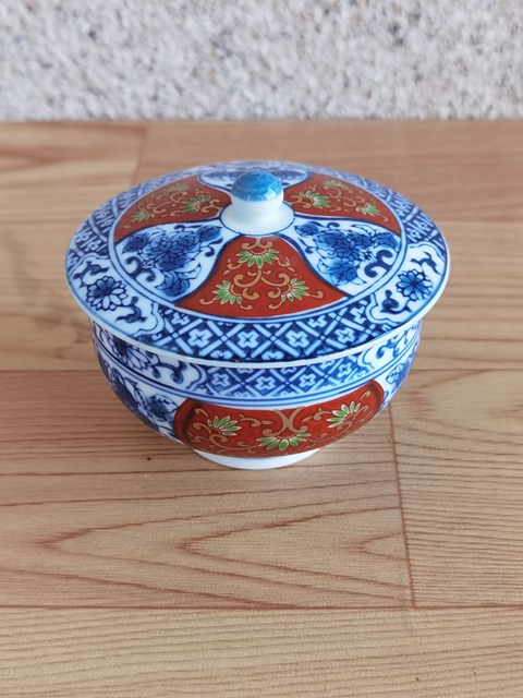 古玩陶瓷青花描金蓋杯拍賣，當前價格220元
