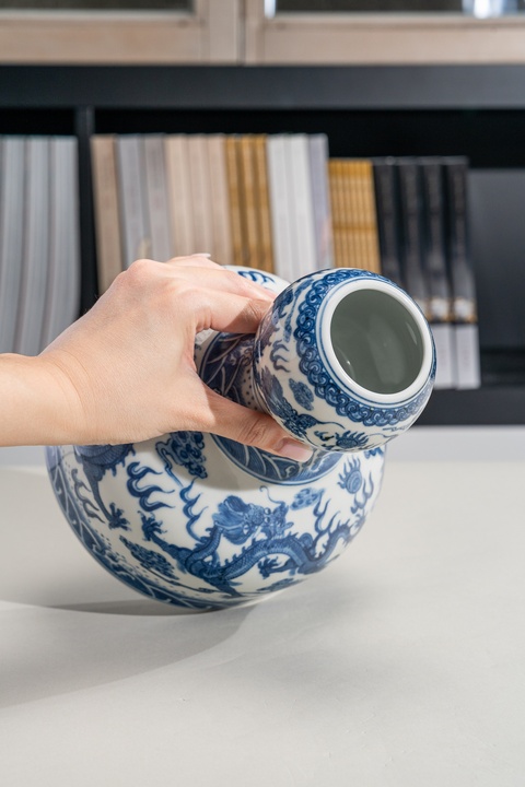 古玩陶瓷50年代左右青花海水龍紋尊真品鑒賞圖