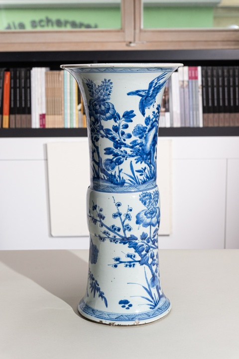 古玩陶瓷清康熙青花雉雞牡丹紋大花觚真品鑒賞圖
