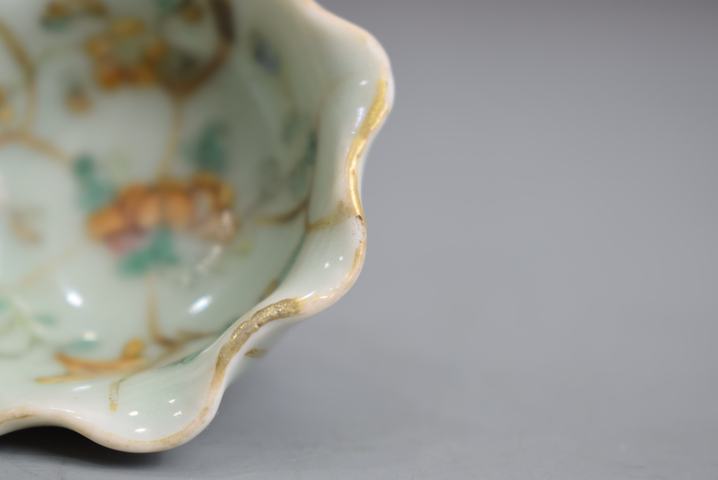 古玩陶瓷清晚期青釉粉彩花卉紋花口杯一對(duì)拍賣,當(dāng)前價(jià)格700元
