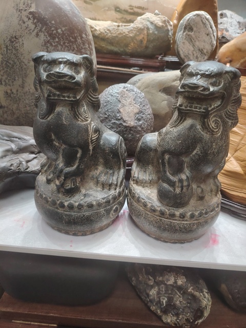 古玩陶瓷獅子真品鑒賞圖