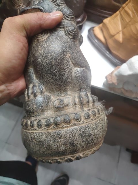 古玩陶瓷獅子真品鑒賞圖