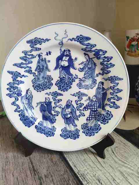 古玩陶瓷青花八仙人物盤真品鑒賞圖