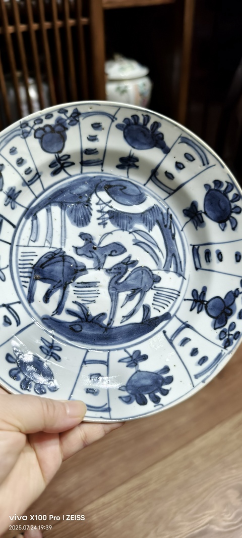 古玩陶瓷青花鹿圖盤真品鑒賞圖