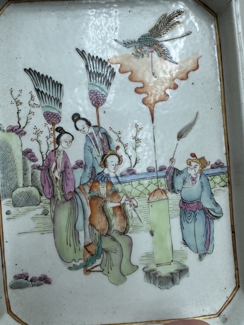 古玩陶瓷粉彩茶盤真品鑒賞圖
