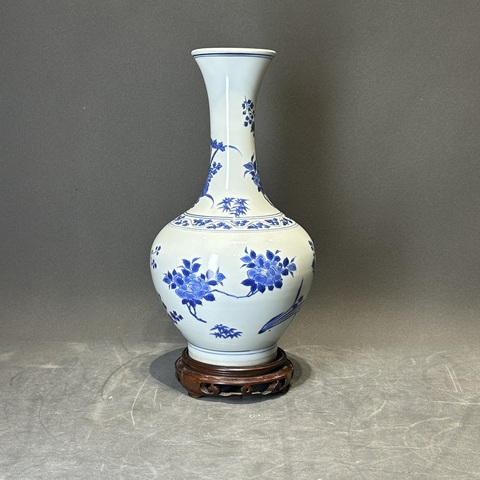 古玩陶瓷明崇禎 青花折枝花卉紋瓶真品鑒賞圖