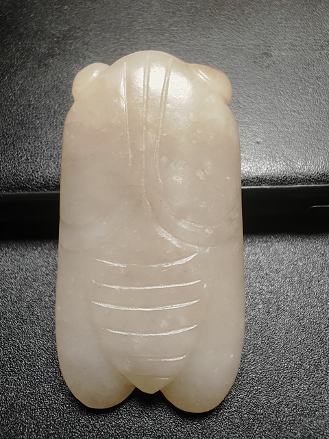 古玩玉器清·和田玉蟬掛件 真品鑒賞圖