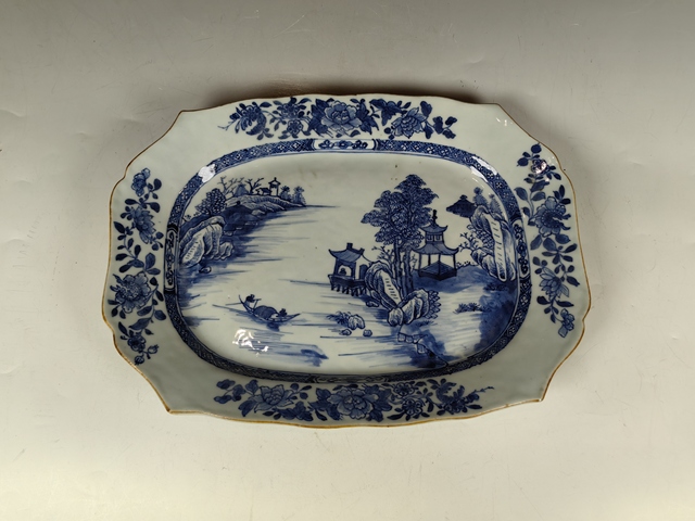 古玩陶瓷清中風景山水人物紋青花四方花口賞盤真品鑒賞圖