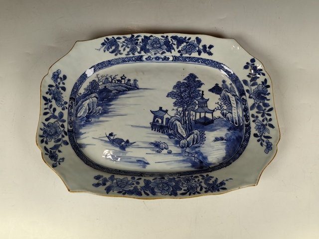古玩陶瓷清中風景山水人物紋青花四方花口賞盤真品鑒賞圖