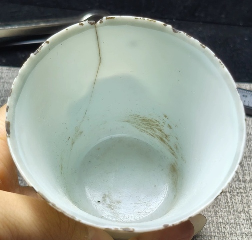 古玩陶瓷粉彩花卉紋馬蹄杯真品鑒賞圖