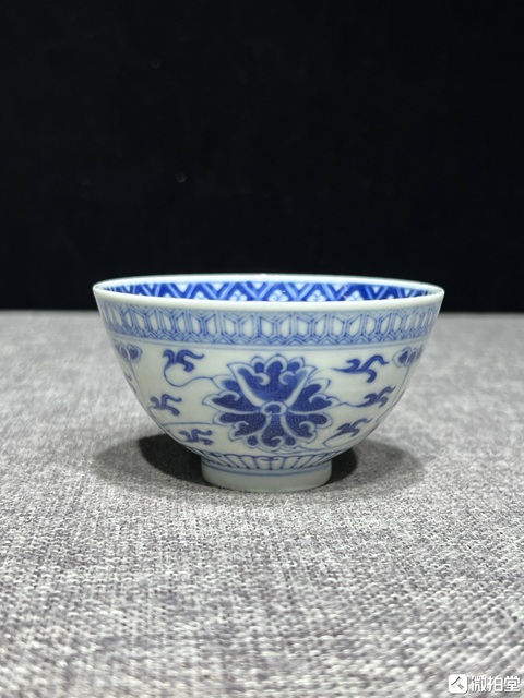 古玩陶瓷青花杯真品鑒賞圖