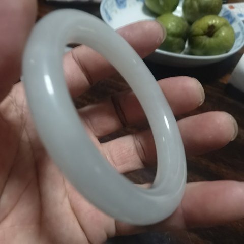 古玩玉器和田玉雕“素紋手鐲”真品鑒賞圖