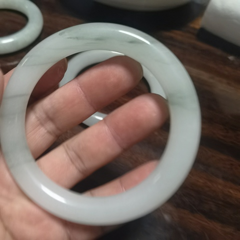 古玩玉器天然翠手鐲真品鑒賞圖