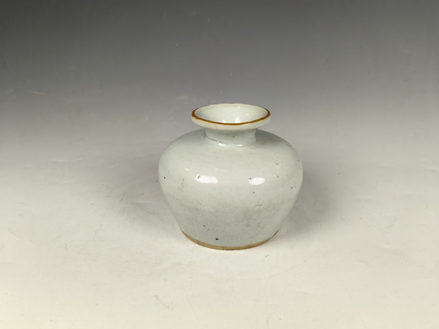 古玩陶瓷明崇禎甜白釉石榴尊真品鑒賞圖