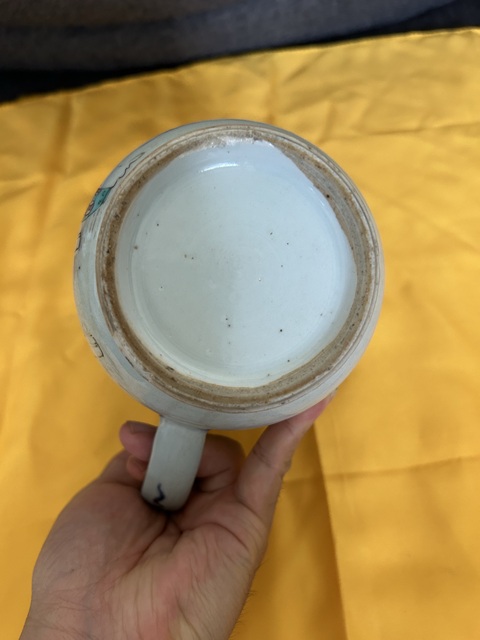 古玩陶瓷清乾隆青花廣彩執杯真品鑒賞圖