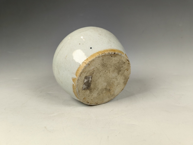 古玩陶瓷明崇禎甜白釉石榴尊真品鑒賞圖