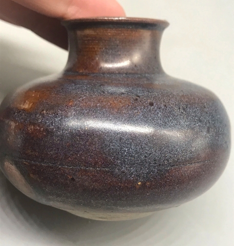 古玩陶瓷洪塘窯褐釉茶入真品鑒賞圖