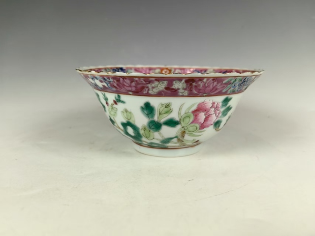 古玩陶瓷晚清民國牡丹鳳凰花卉紋粉彩花口碗真品鑒賞圖