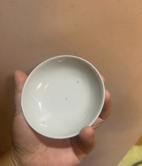 古玩陶瓷余遠生款仕女紋粉彩蓋杯真品鑒賞圖