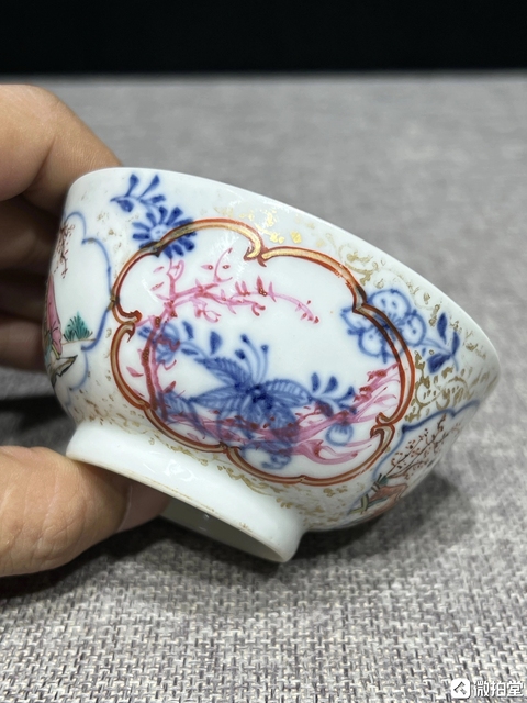 古玩陶瓷乾隆青花廣彩人物杯真品鑒賞圖