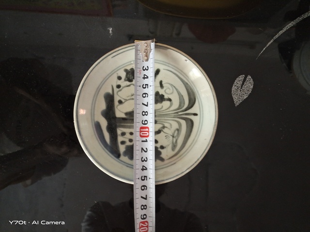 古玩陶瓷清早期花卉紋盤真品鑒賞圖