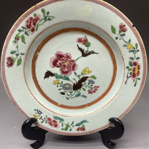 古玩陶瓷花卉紋粉彩盤真品鑒賞圖
