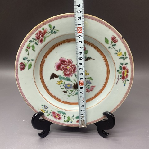 古玩陶瓷花卉紋粉彩盤真品鑒賞圖